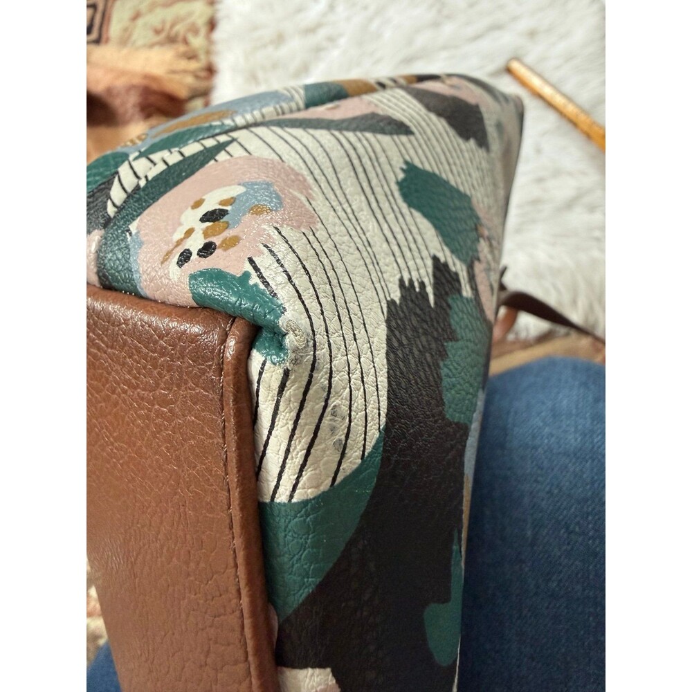 Fossil Tote - Picture 9 of 10